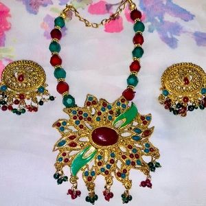 Unique Vintage Jewelry Set